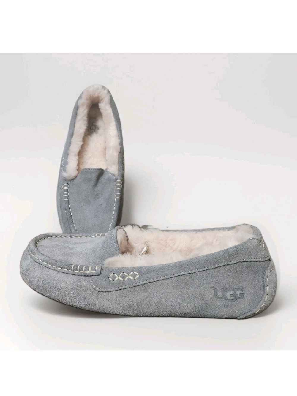 UGG Ansley Slippers 9 Gray Suede Sheepskin Lined Moccasin Cozy Excellent - Picture 2 of 15